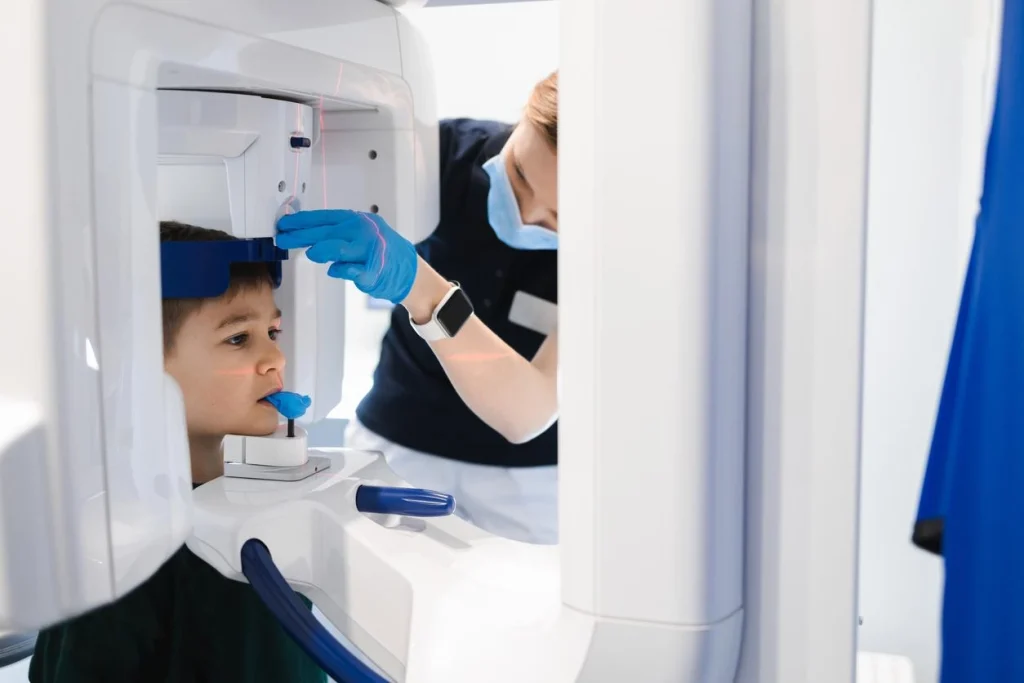 نقش سی‌ تی‌ اسکن (CBCT) در تشخیص‌ های پیشرفته دندانپزشکی - ژین دنتال